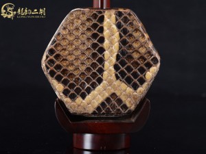 【已售】龍韻高級(jí)紫檀二胡7613 穿越時(shí)空的思念