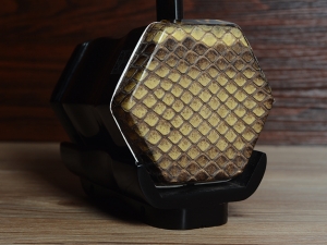 【已售】龍韻專業(yè)黑檀二胡 編號(hào): 12750 賽馬