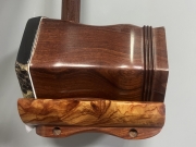 龍韻牌紅檀二胡—編號：09E58